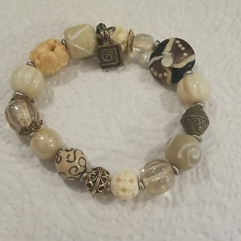 Handmade beaded bracelet